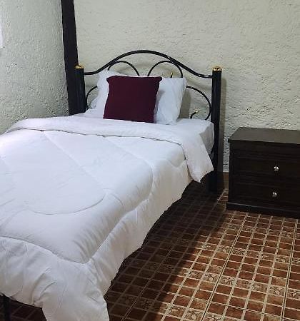 Cozy Nest Cnx Hostel Chiang Mai Ngoại thất bức ảnh