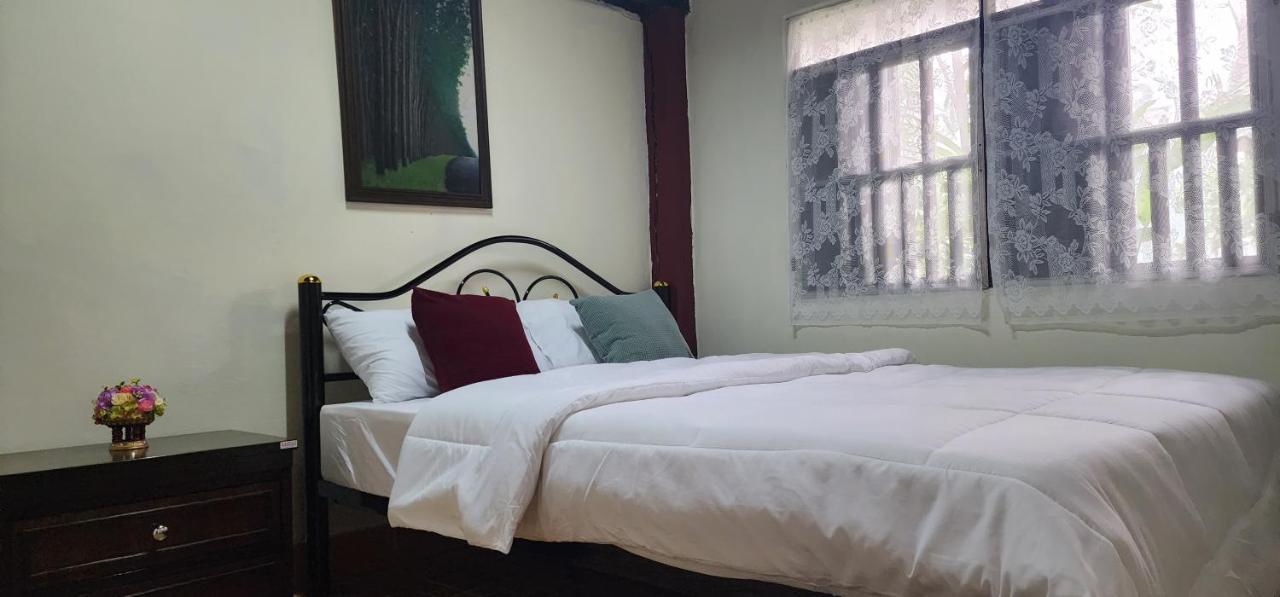 Cozy Nest Cnx Hostel Chiang Mai Ngoại thất bức ảnh
