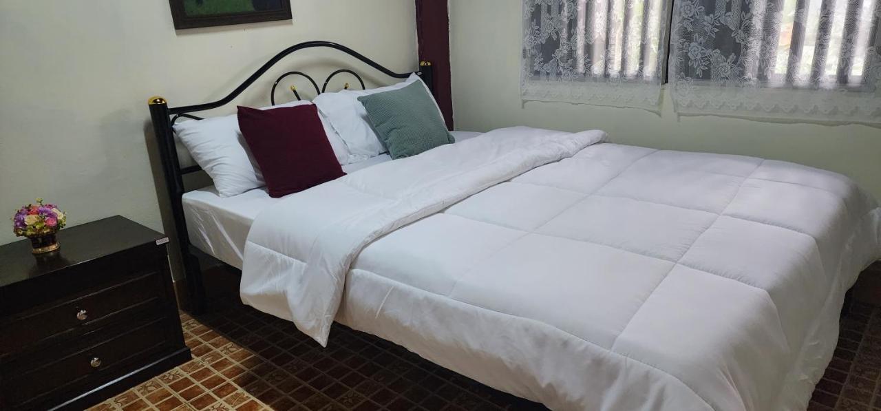 Cozy Nest Cnx Hostel Chiang Mai Ngoại thất bức ảnh
