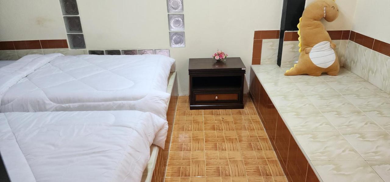 Cozy Nest Cnx Hostel Chiang Mai Ngoại thất bức ảnh