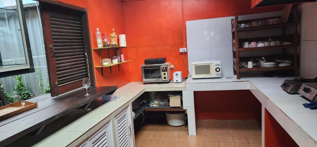Cozy Nest Cnx Hostel Chiang Mai Ngoại thất bức ảnh