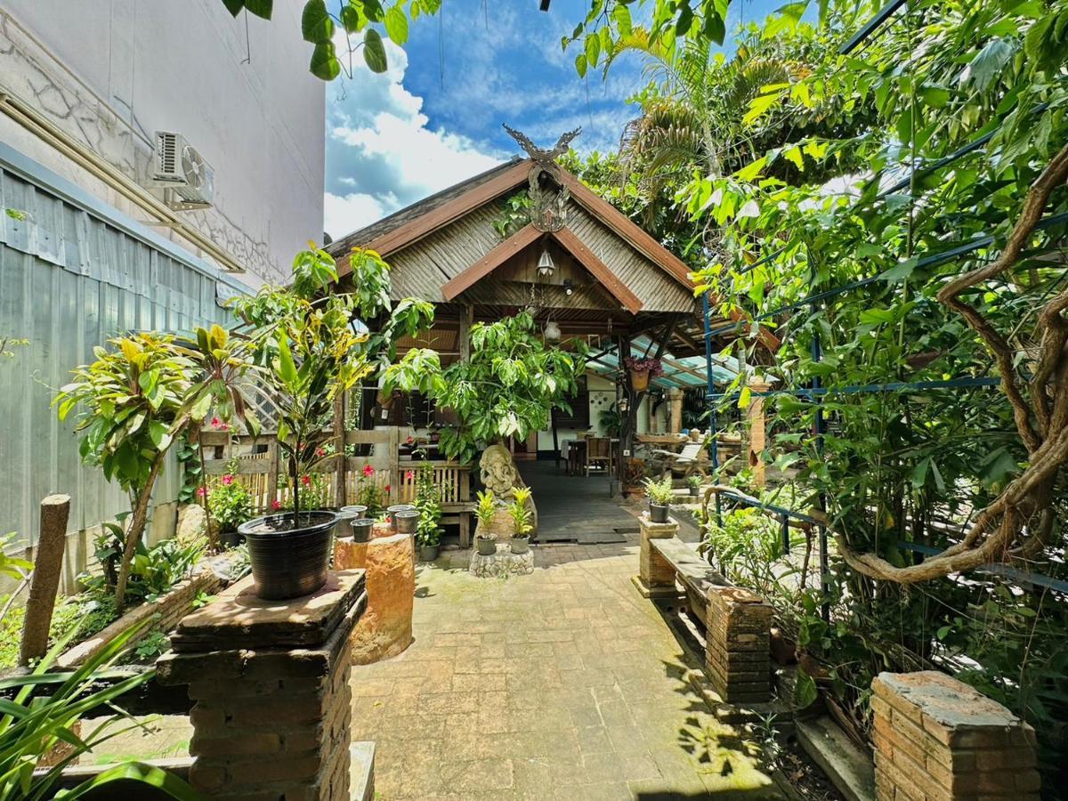 Cozy Nest Cnx Hostel Chiang Mai Ngoại thất bức ảnh