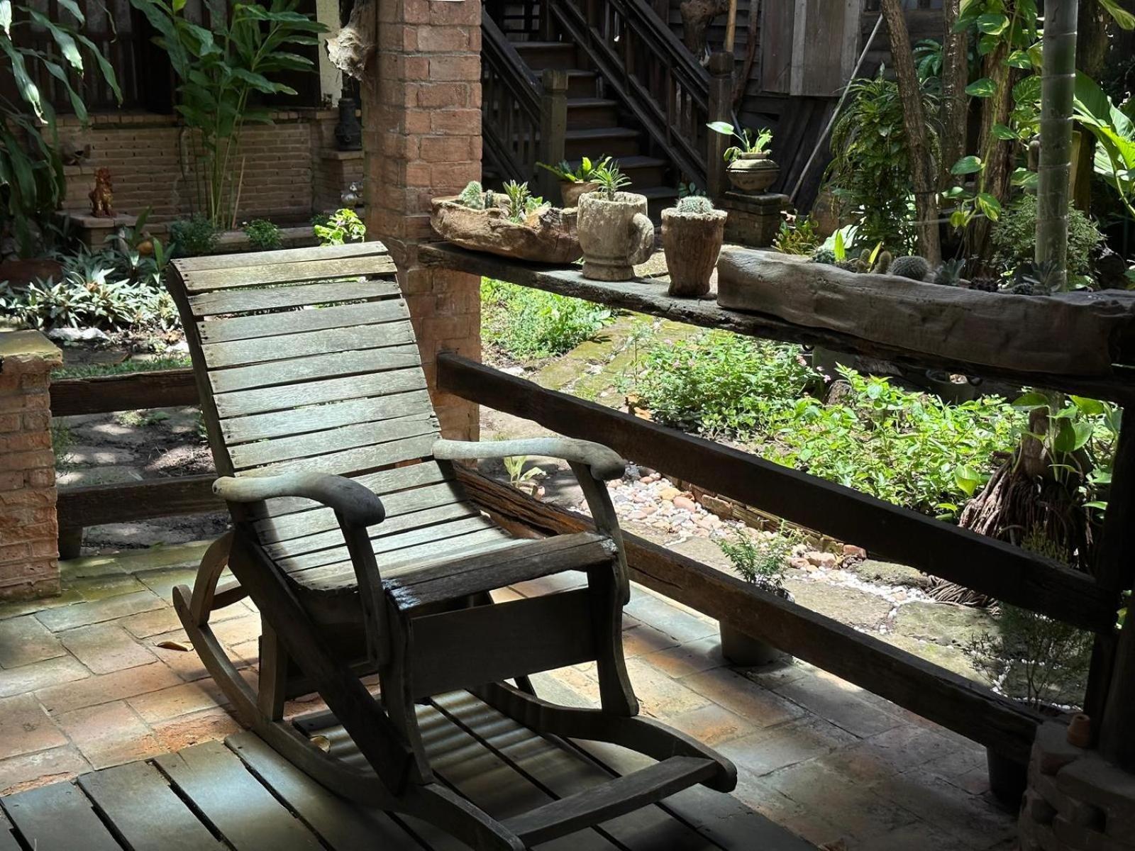 Cozy Nest Cnx Hostel Chiang Mai Ngoại thất bức ảnh